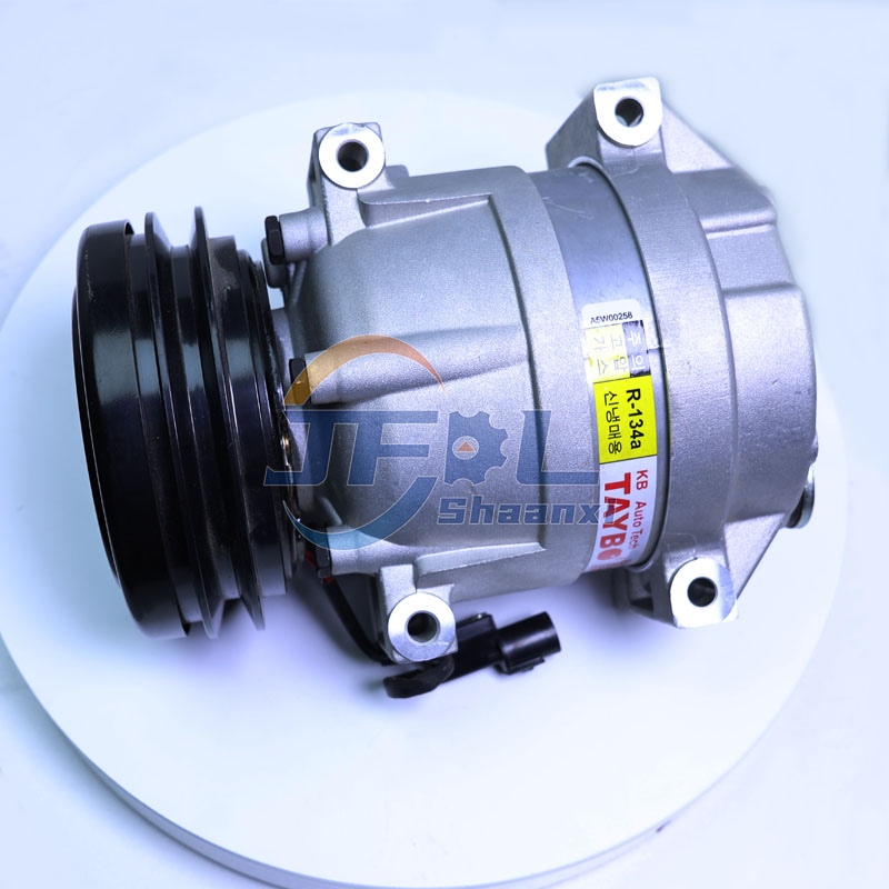 รถบรรทุกอะไหล่เครื่องปรับอากาศคอมเพรสเซอร์ R210-7 R290-7 R320-7 R110-7 R140-7 1BN6-90080 KD04A001A สำหรับ Hyundai 7 Excavator
