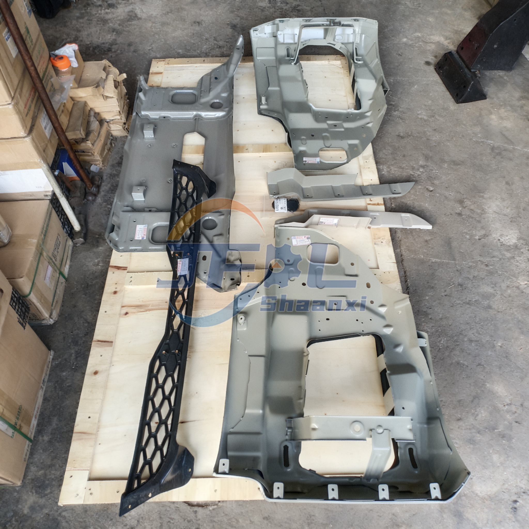 Conjunto de subconjunto de parachoques Shacman/modelo 2019/refrigerado ancho/malla ligera DZ97259624150 DZ97259624040 DZ97259624030 DZ97259624050 DZ97259624004 DZ97259624010 DZ97259624008 DZ97259624007